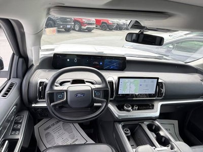 2025 Ford Expedition Platinum
