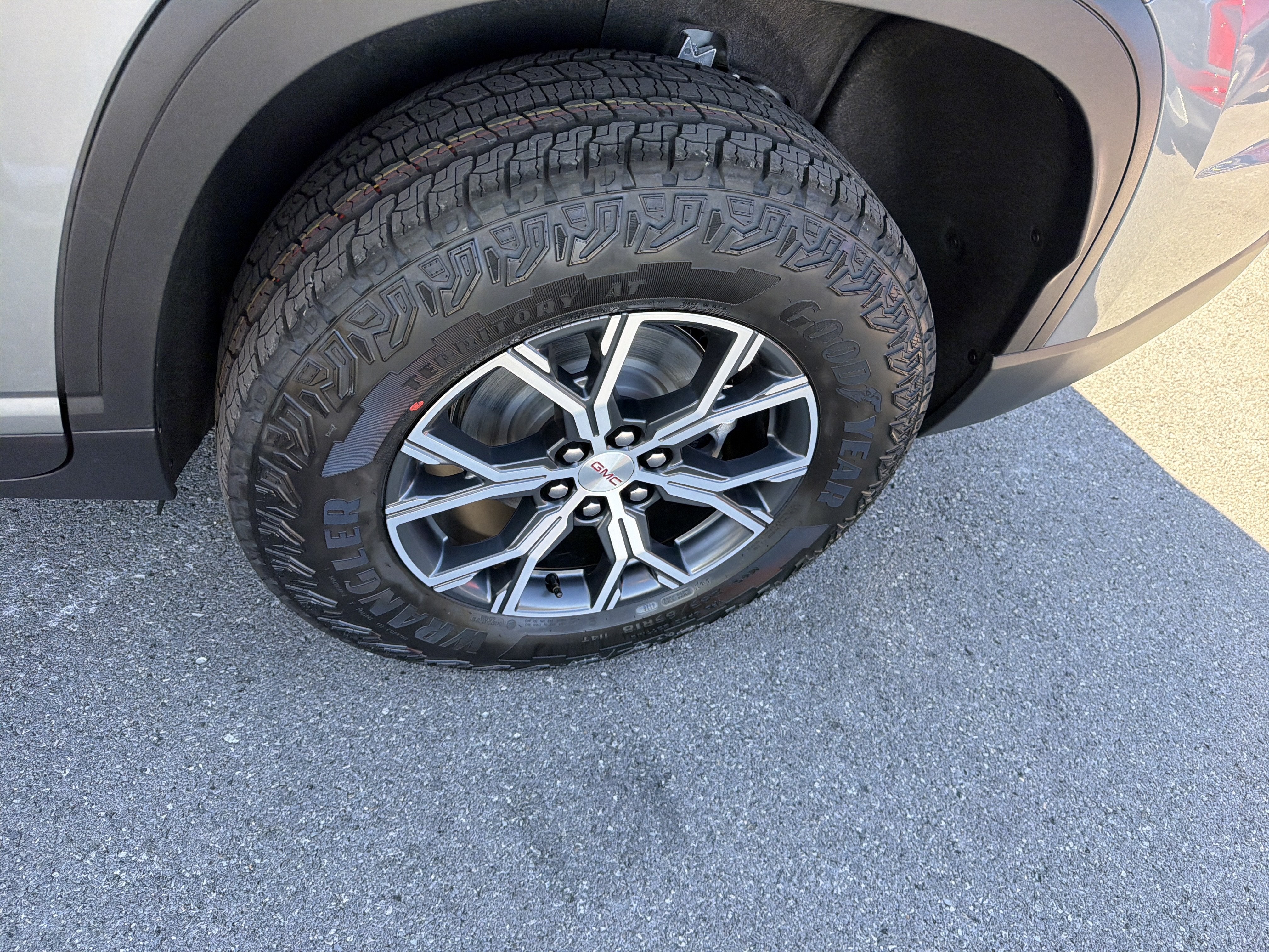 2027 GMC Acadia AT4
