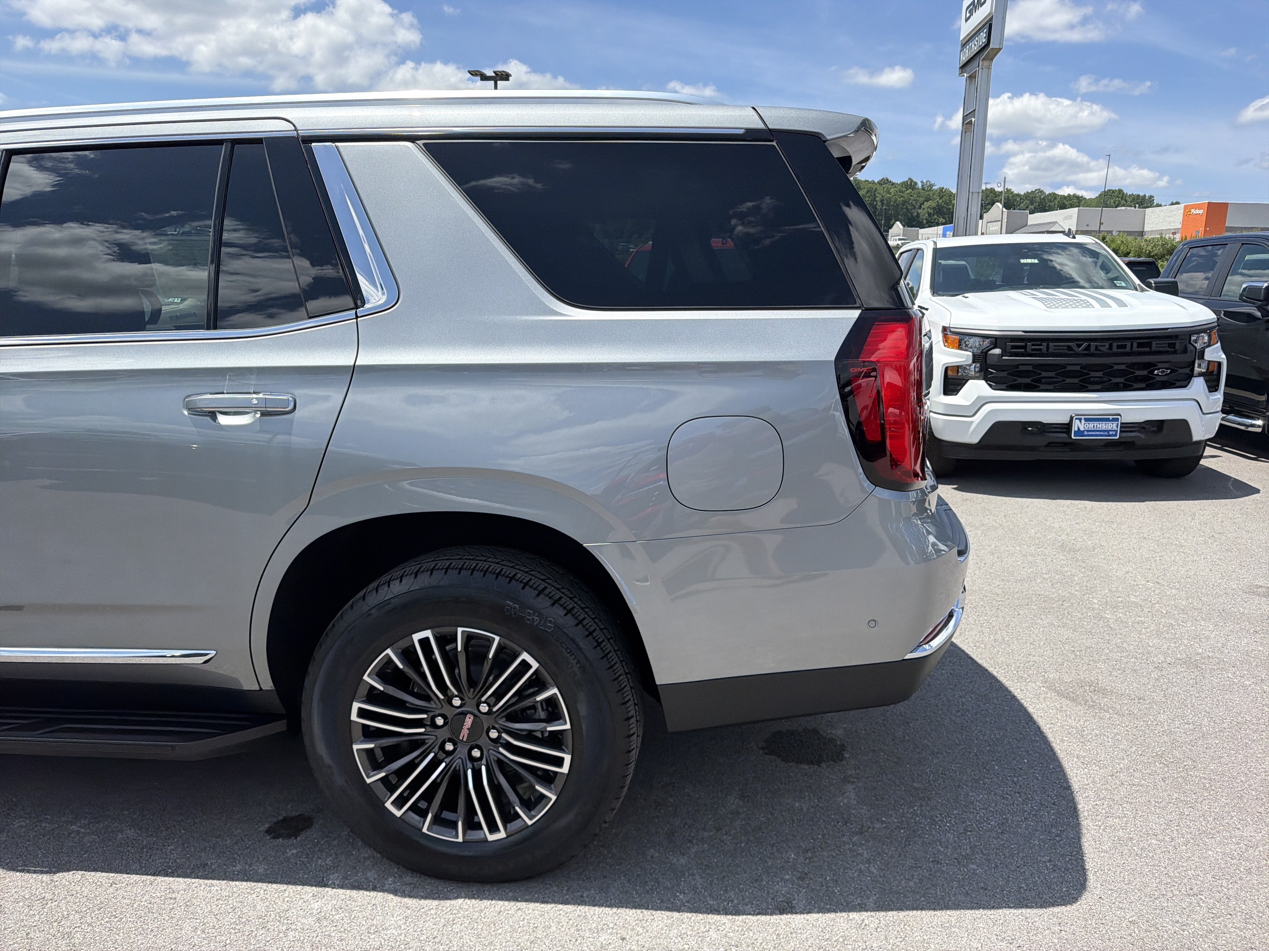 2026 GMC Yukon Elevation