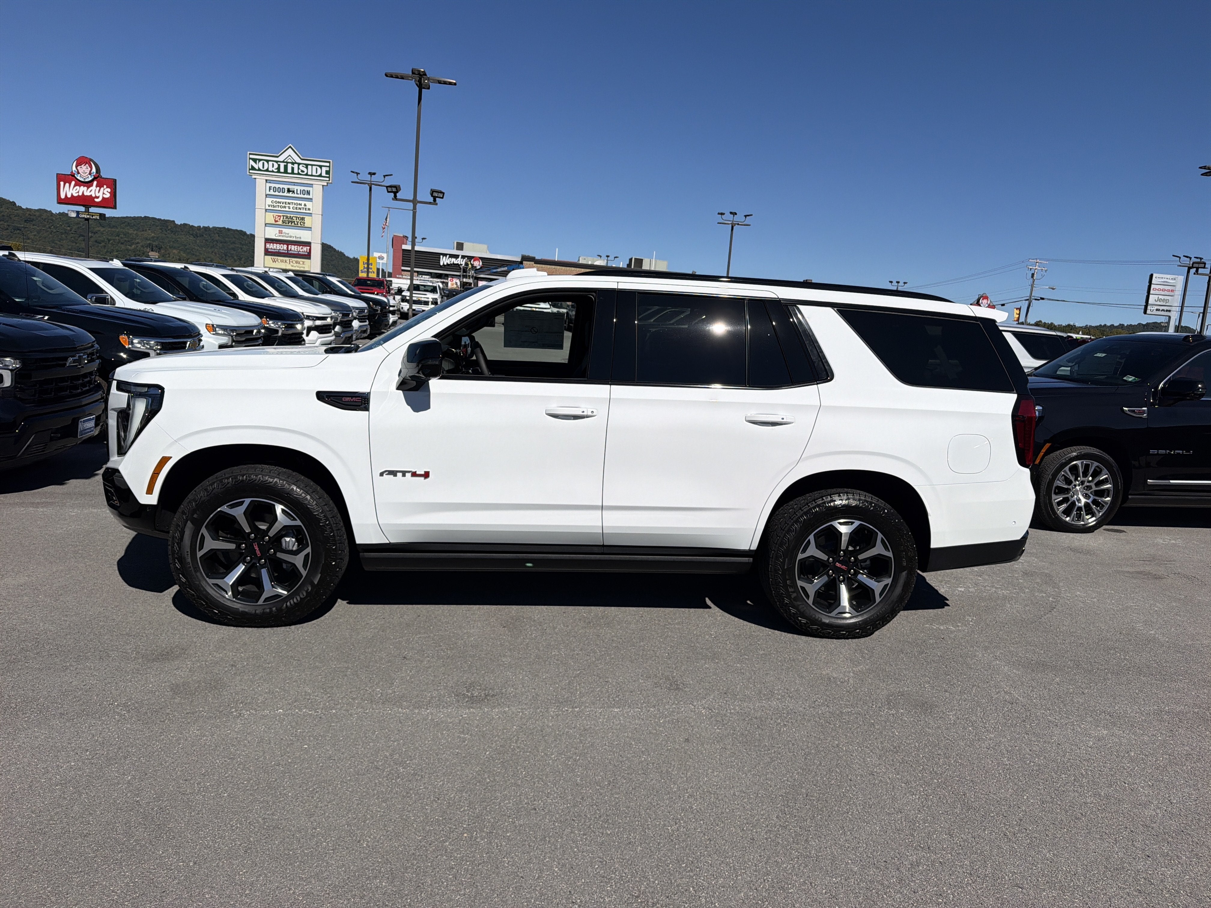 2027 GMC Yukon AT4