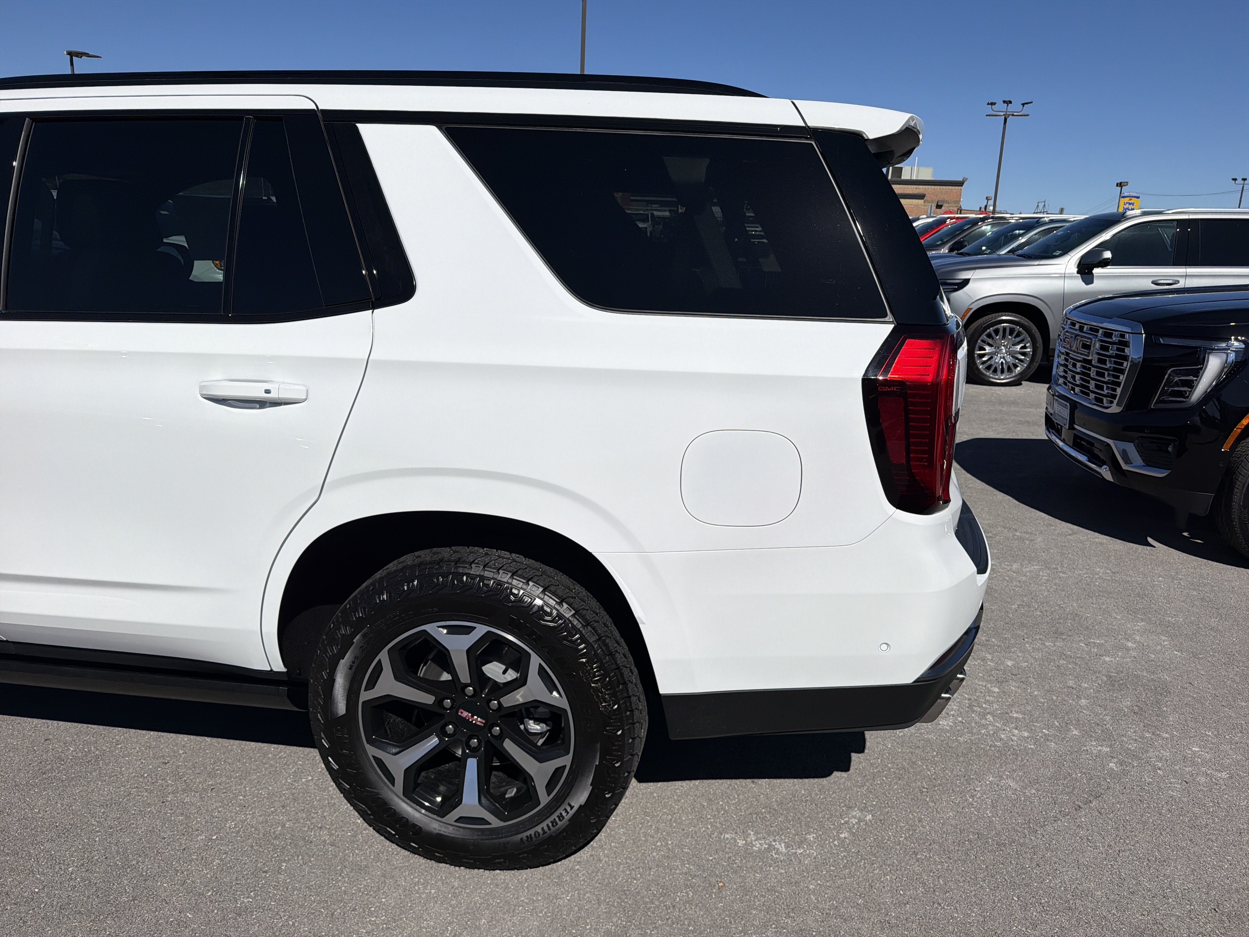 2027 GMC Yukon AT4