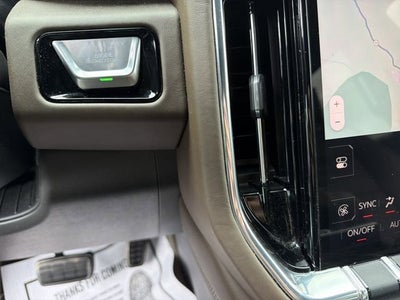 2025 GMC Yukon Denali Ultimate