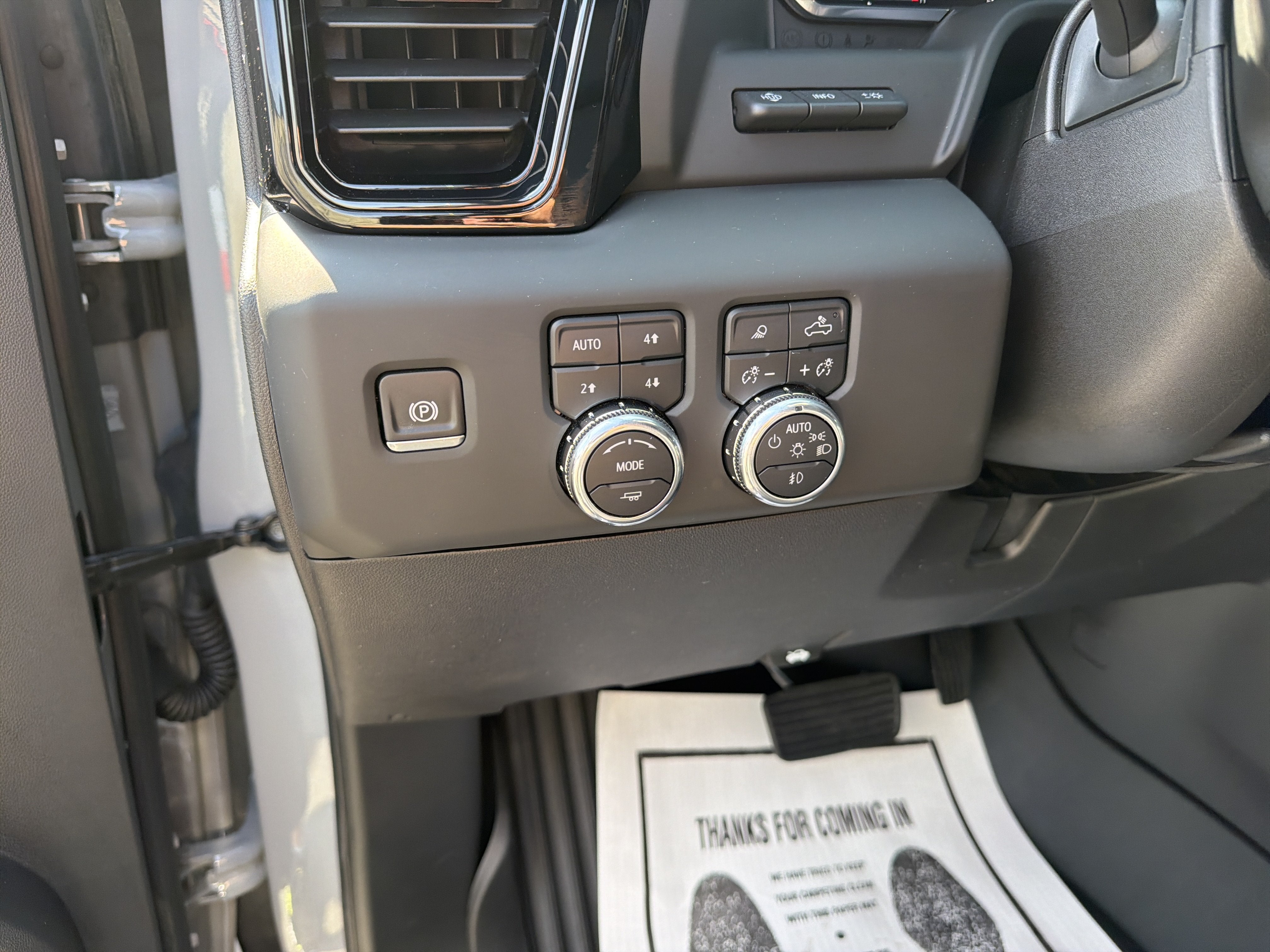 2025 GMC Sierra 2500 HD AT4