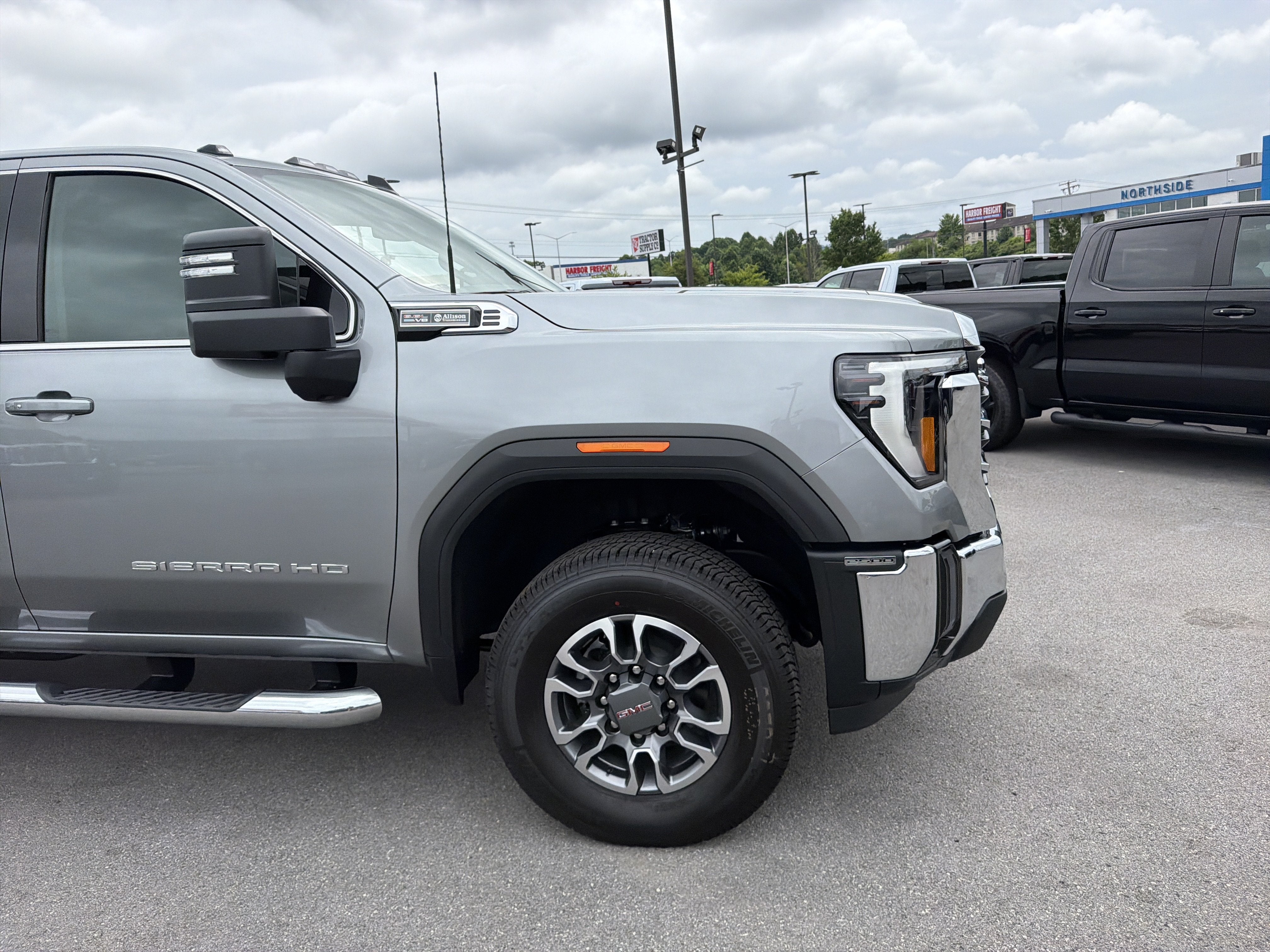 2026 GMC Sierra 2500 HD SLE