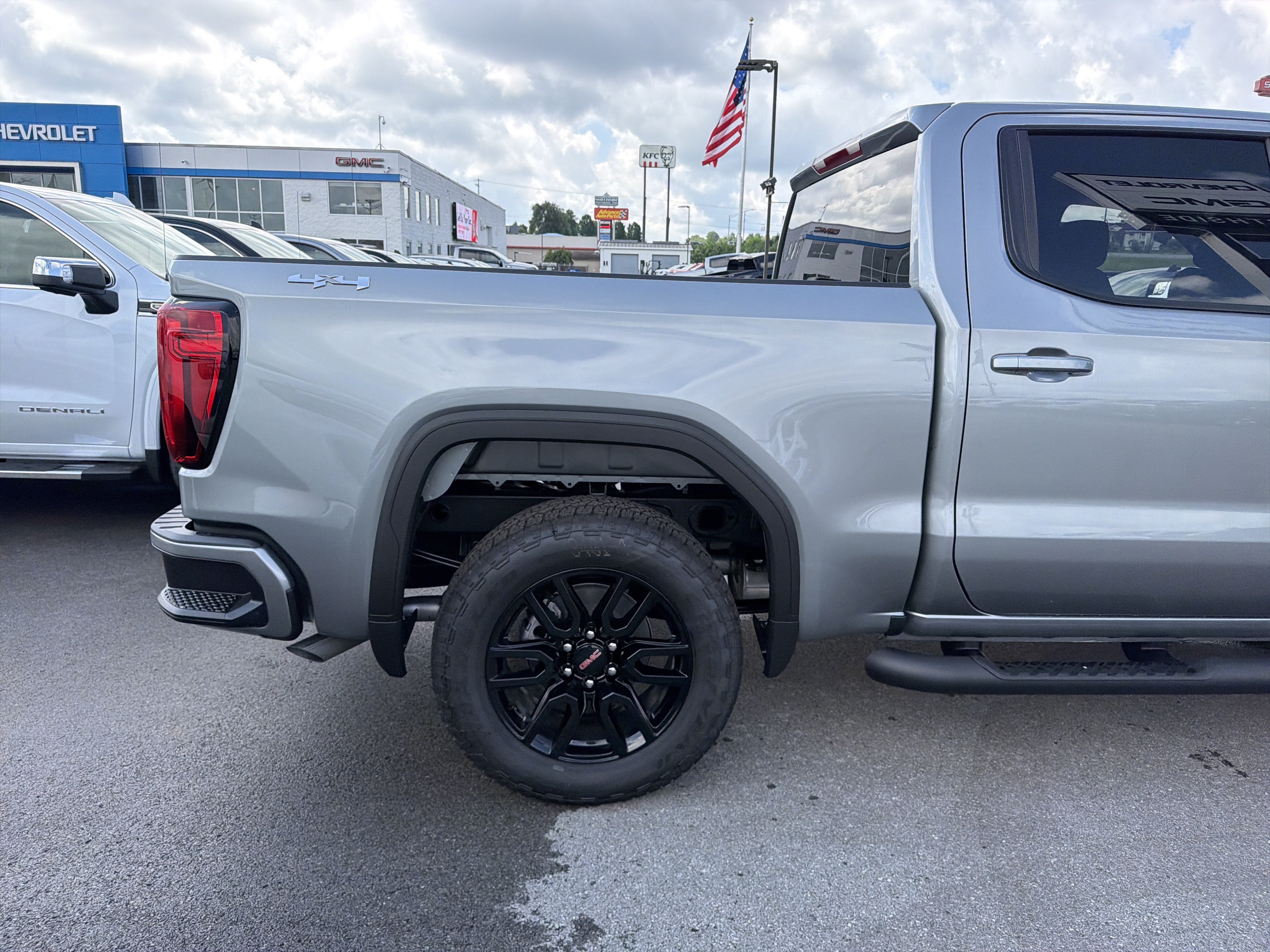 2026 GMC Sierra 1500 Elevation - Photo 6
