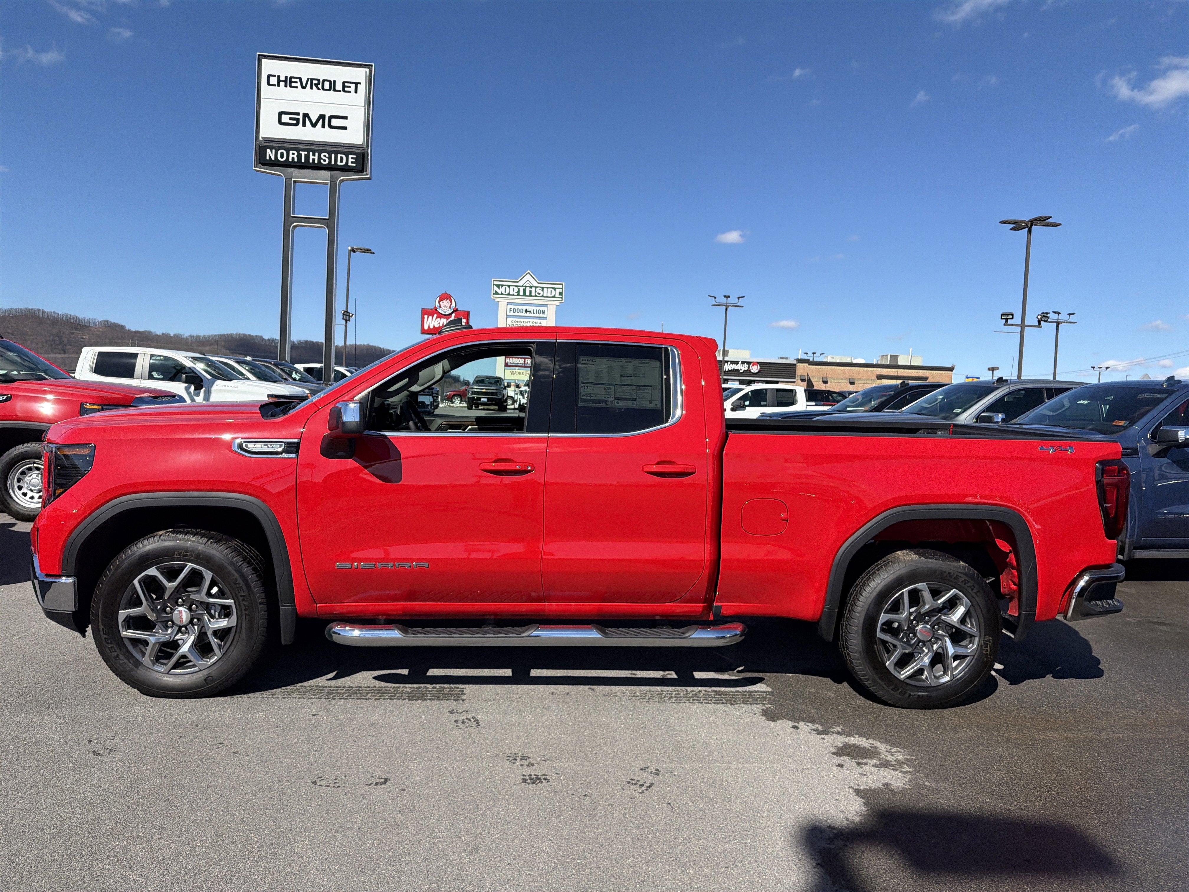 2026 GMC Sierra 1500 SLE