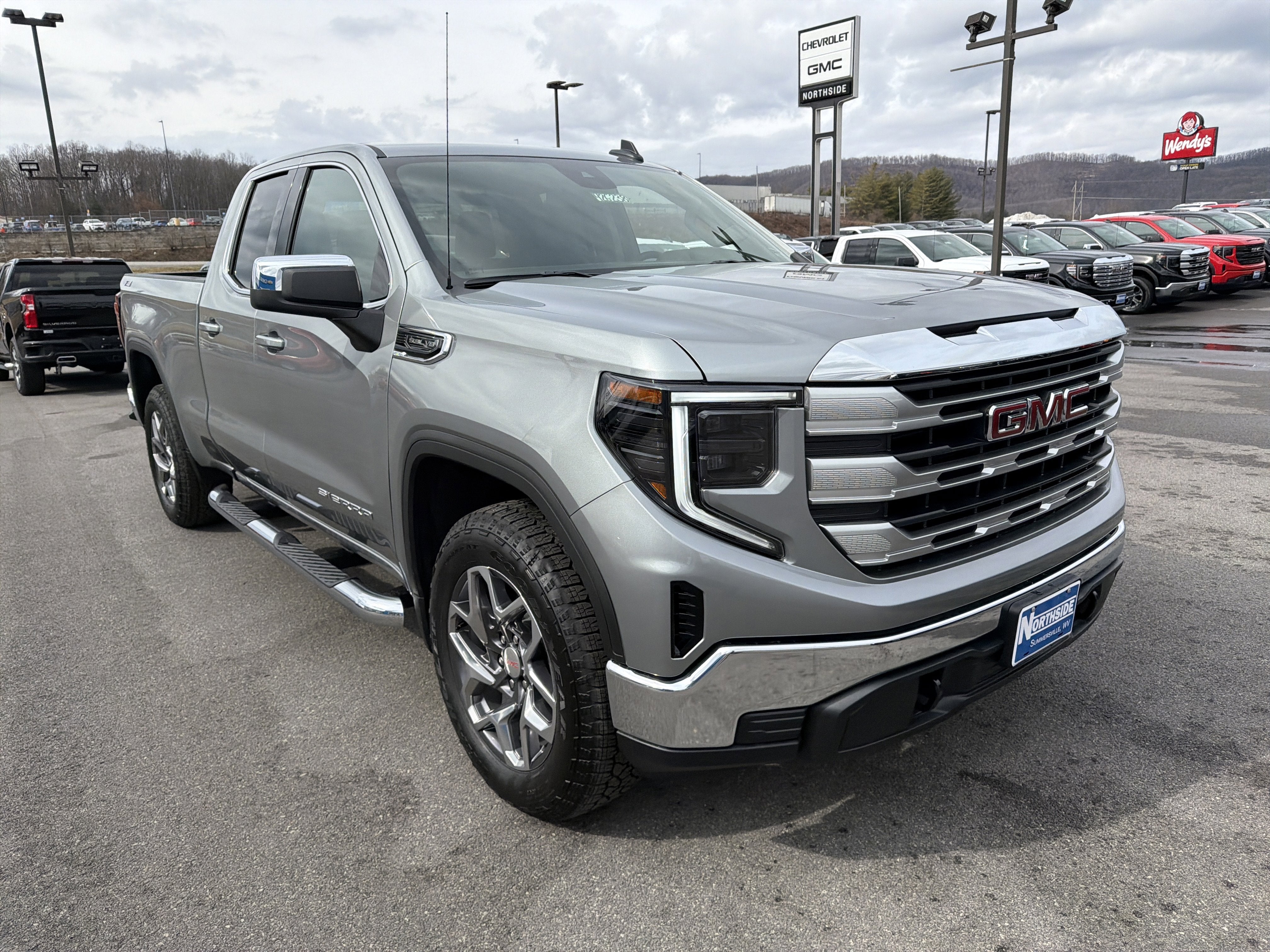2026 GMC Sierra 1500 SLE