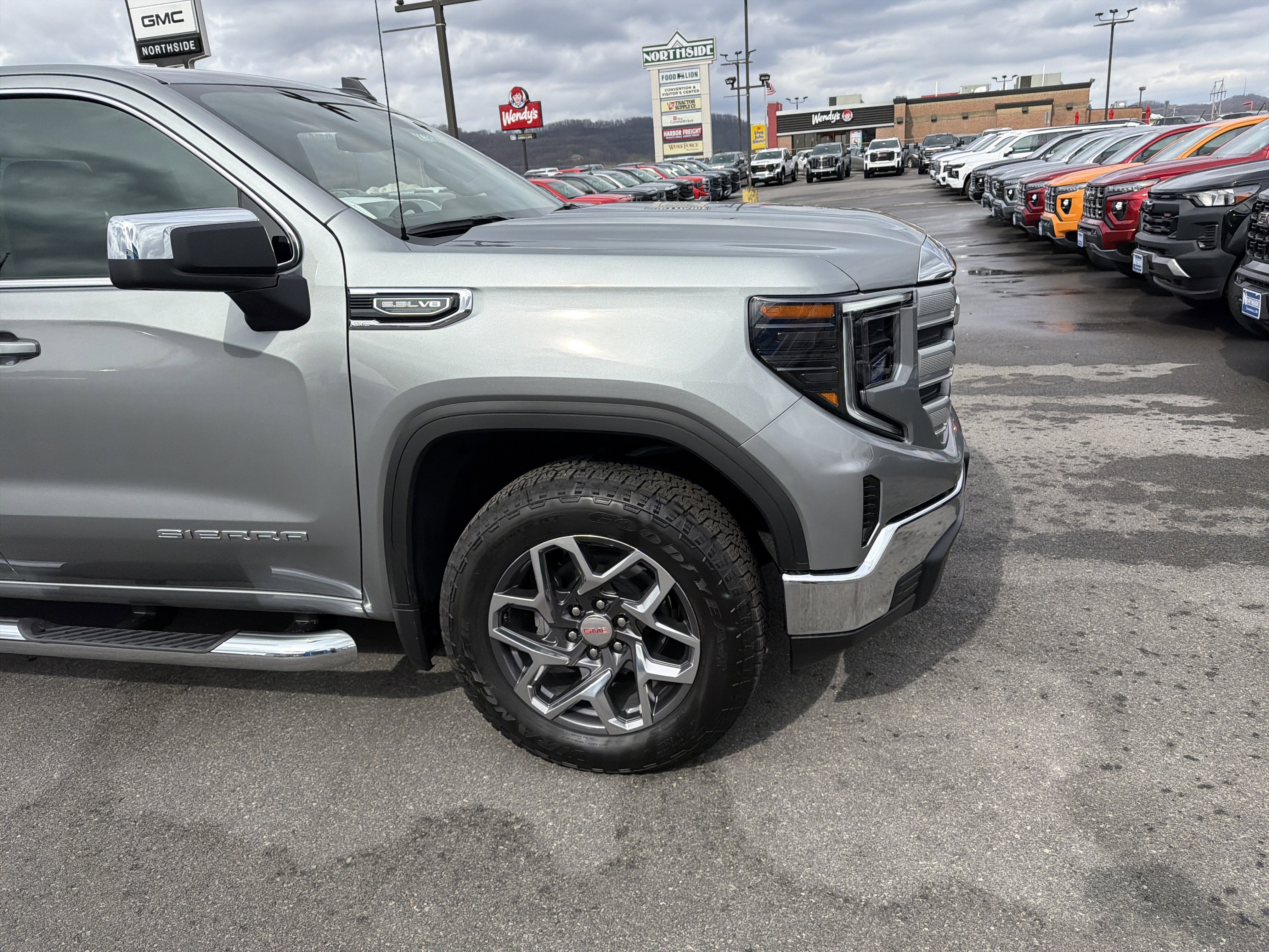 2026 GMC Sierra 1500 SLE