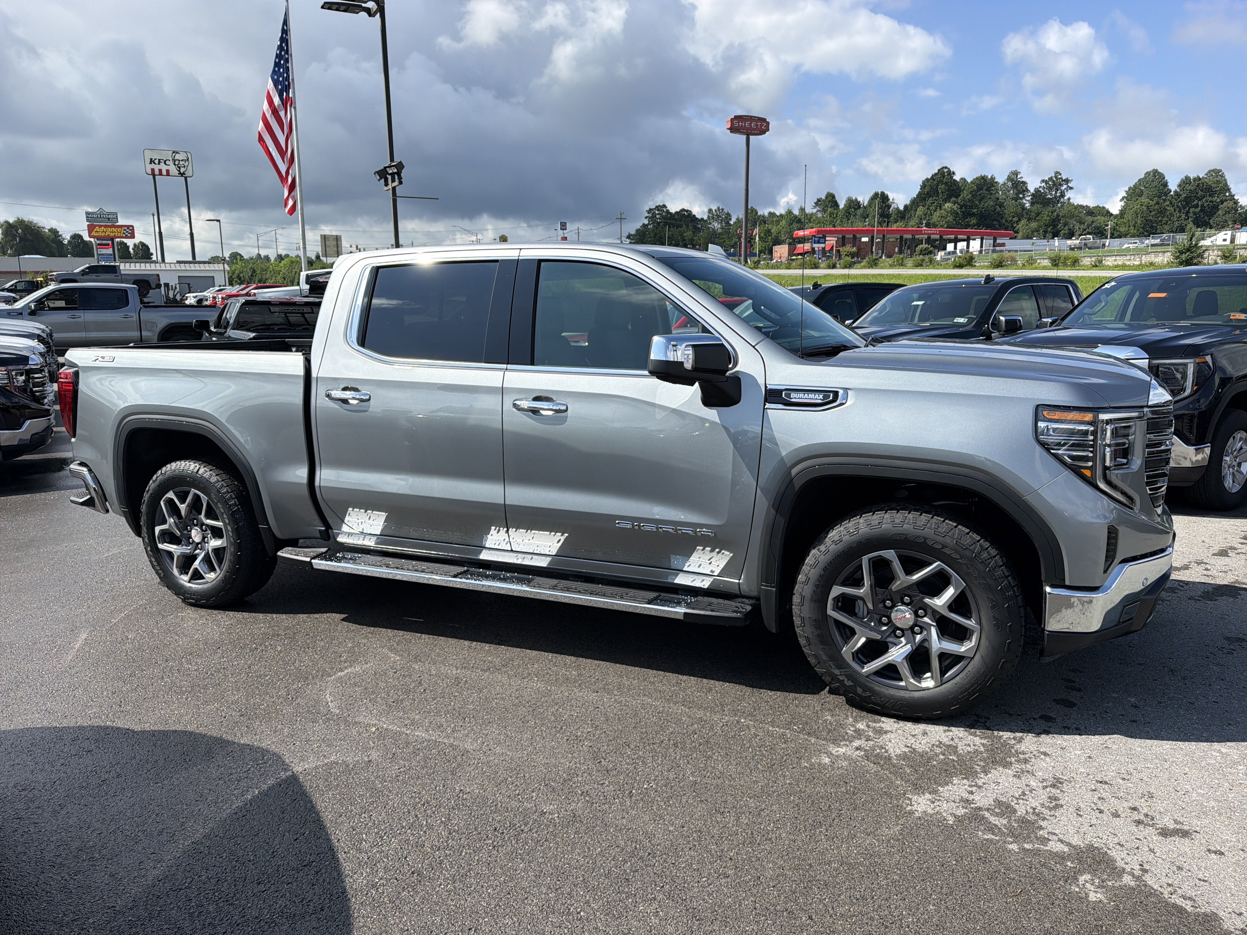 2026 GMC Sierra 1500 SLT