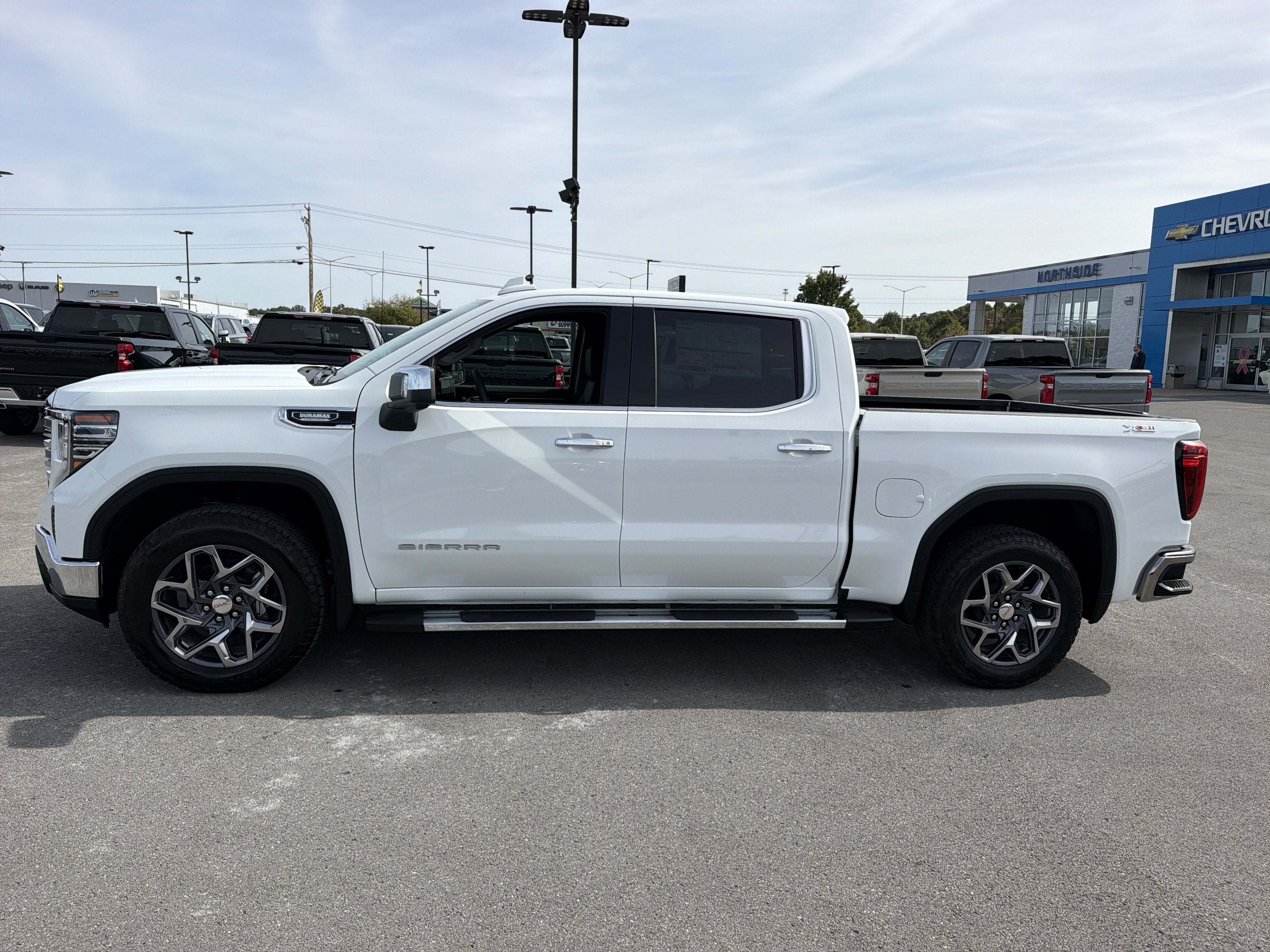 2026 GMC Sierra 1500 SLT
