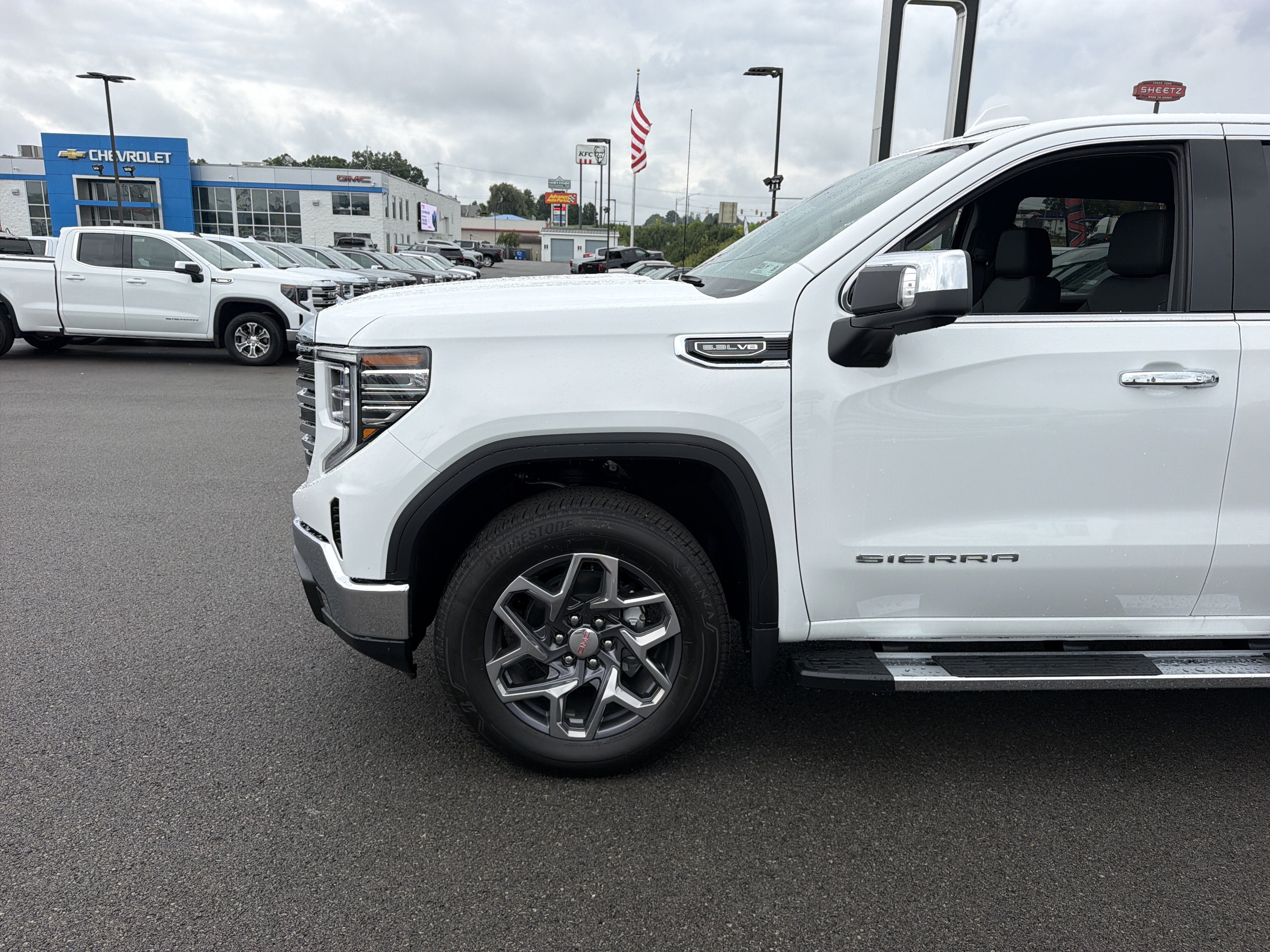 2026 GMC Sierra 1500 SLT