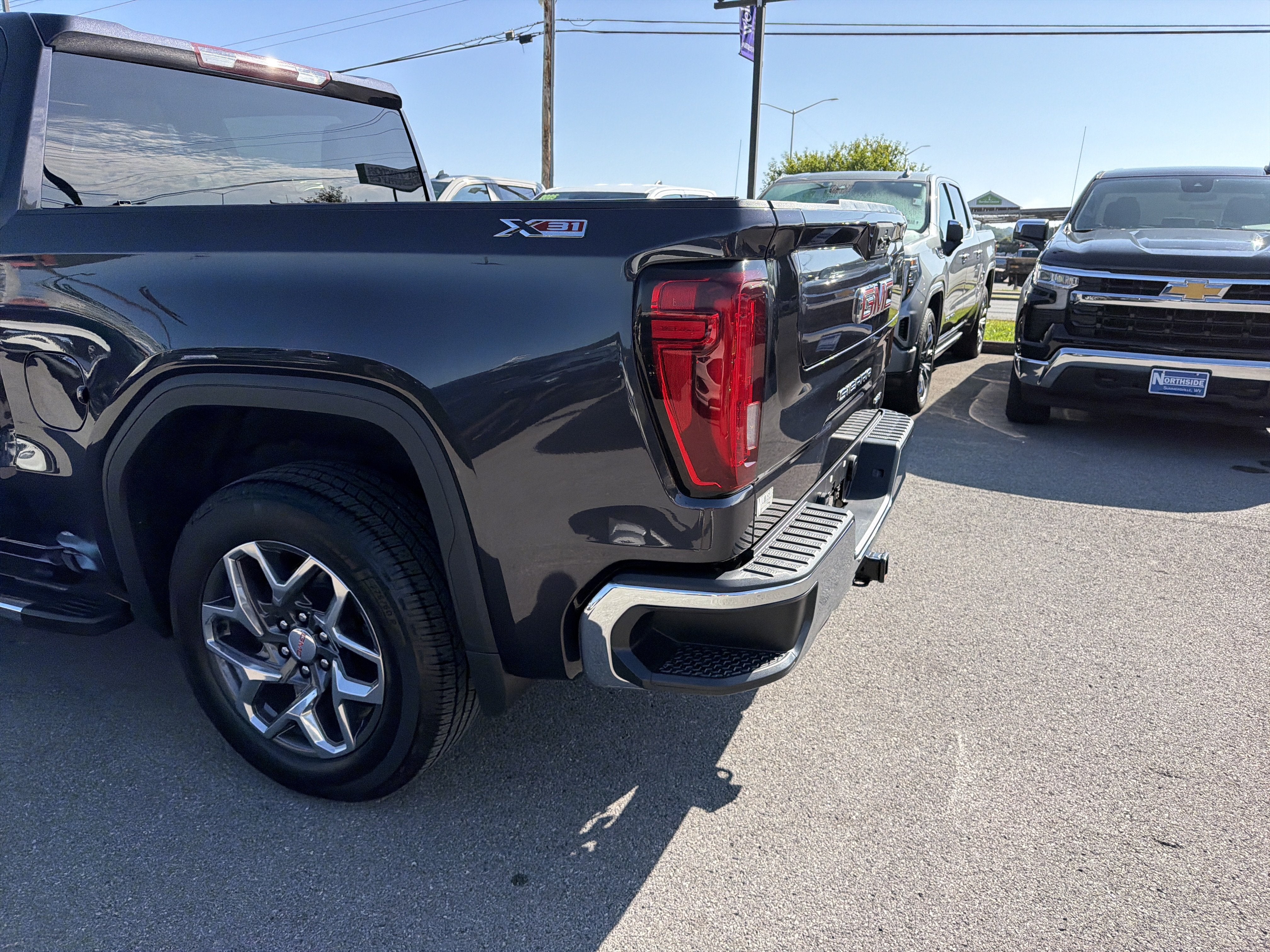 2023 GMC Sierra 1500 SLT