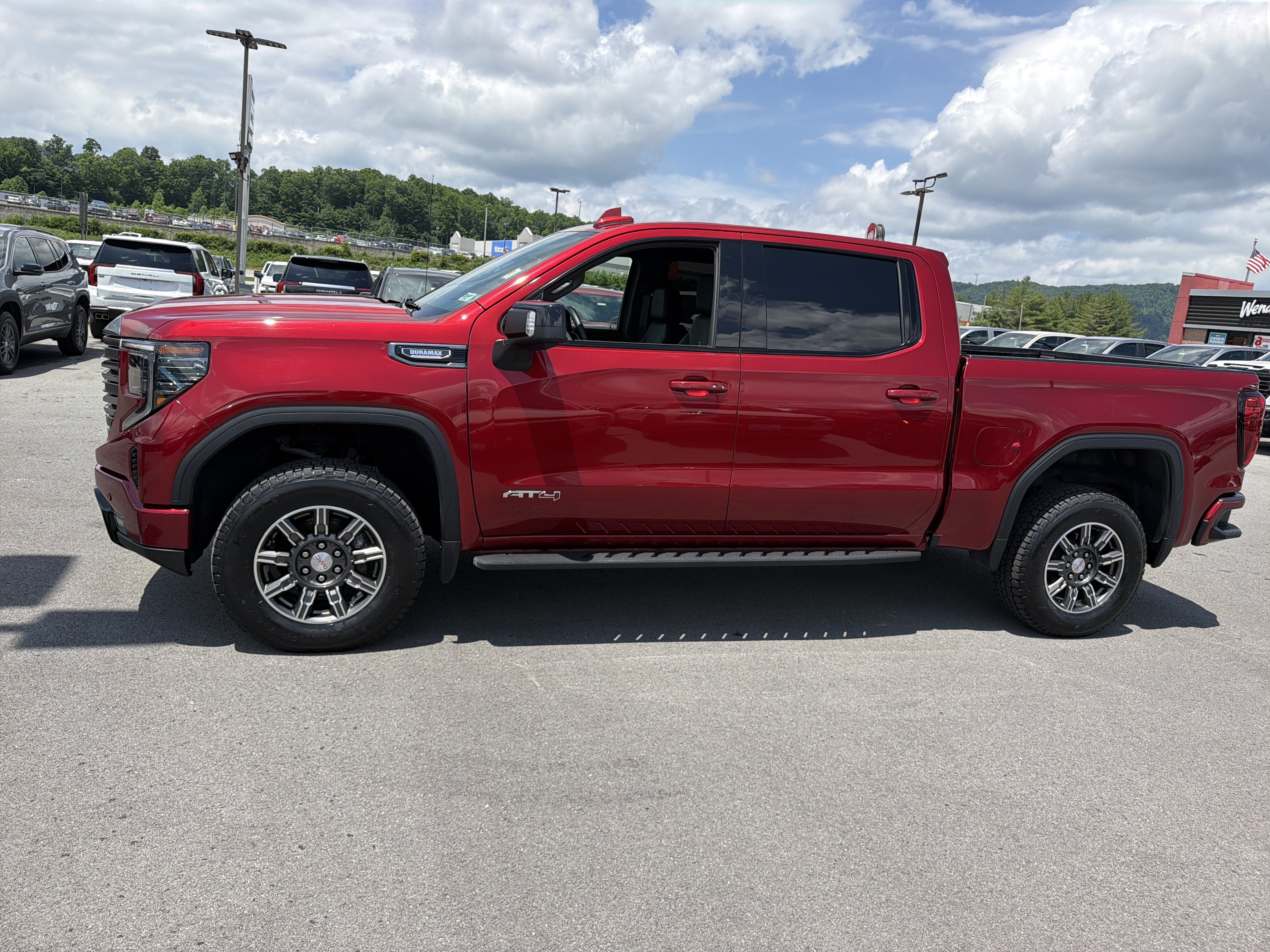 2024 GMC Sierra 1500 AT4