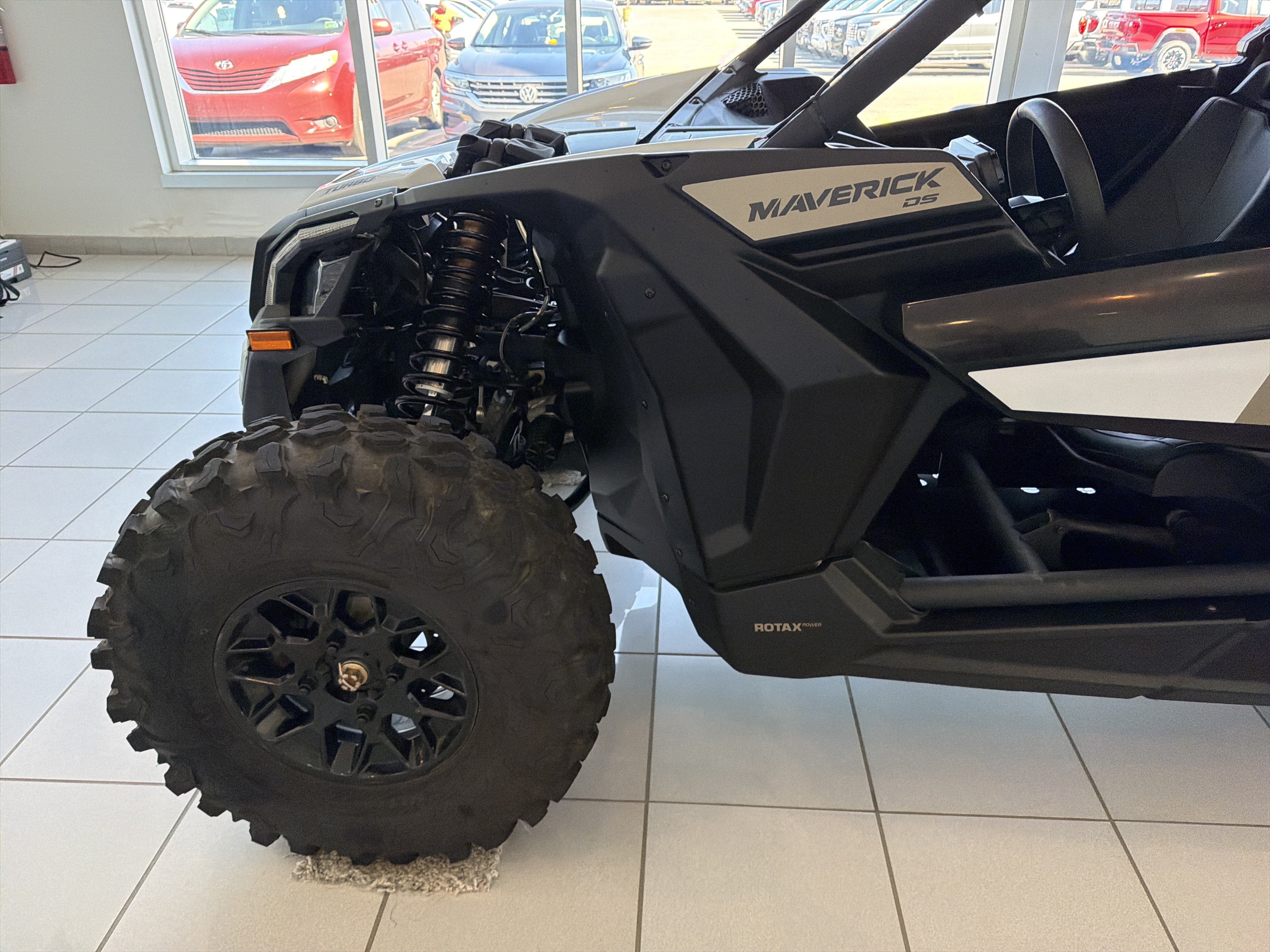2024 BRP CAN AM DS