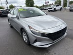 2022 Hyundai Elantra SE