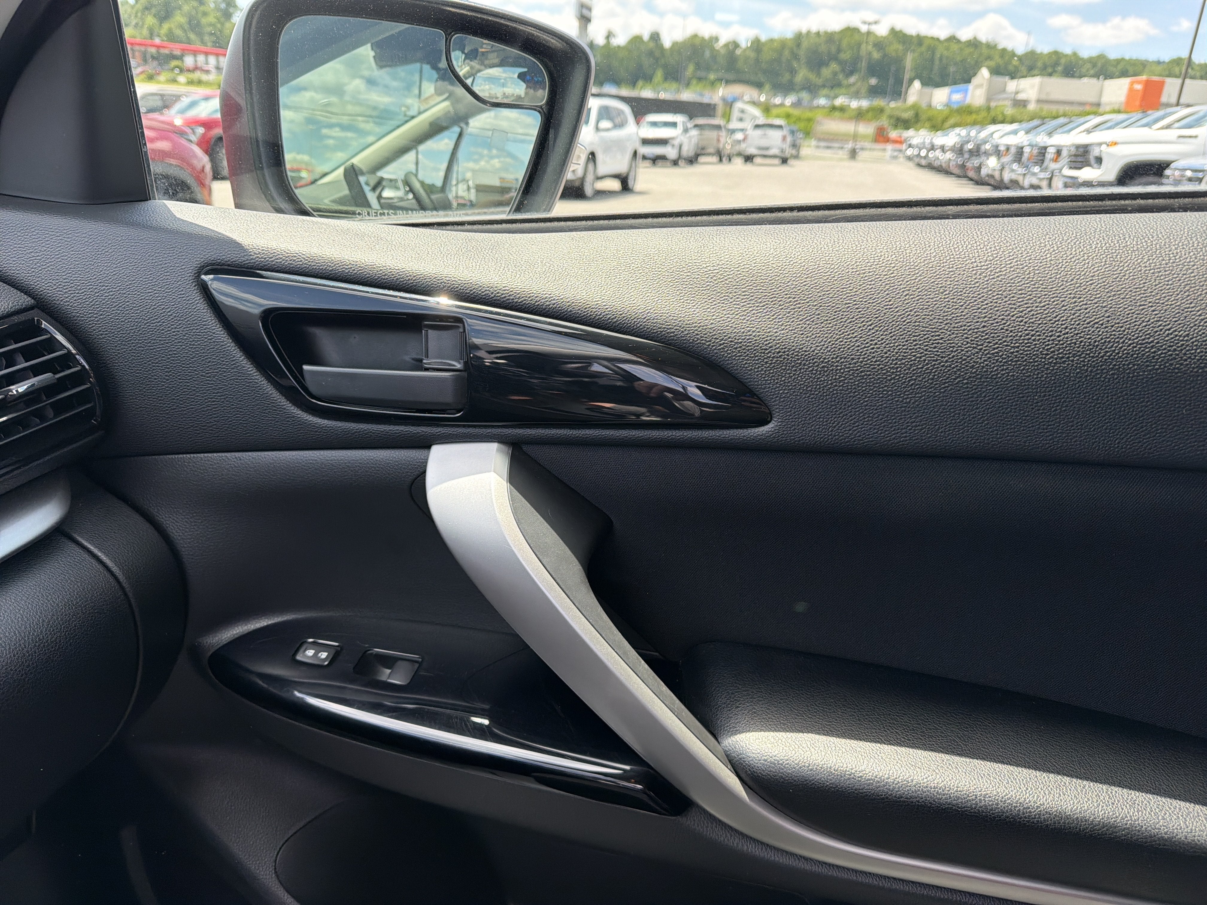 2024 Mitsubishi Eclipse Cross LE