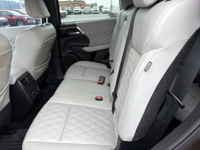 2022 Mitsubishi Outlander SEL