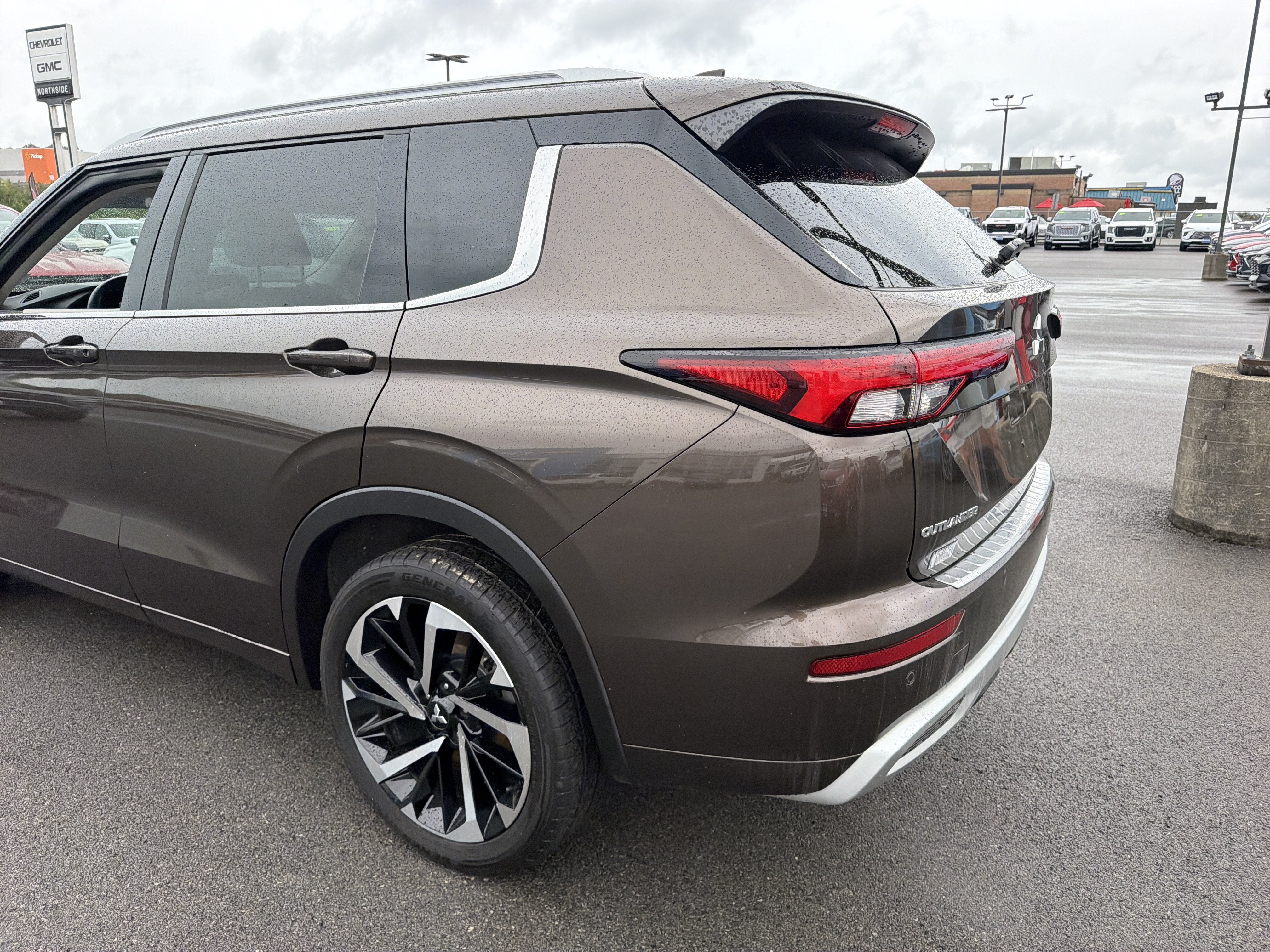 2022 Mitsubishi Outlander SEL