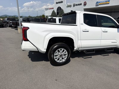 2025 Toyota Tacoma 4WD SR5
