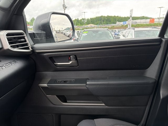 2025 Toyota Tundra 4WD SR5