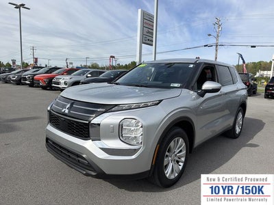 2025 Mitsubishi Outlander ES