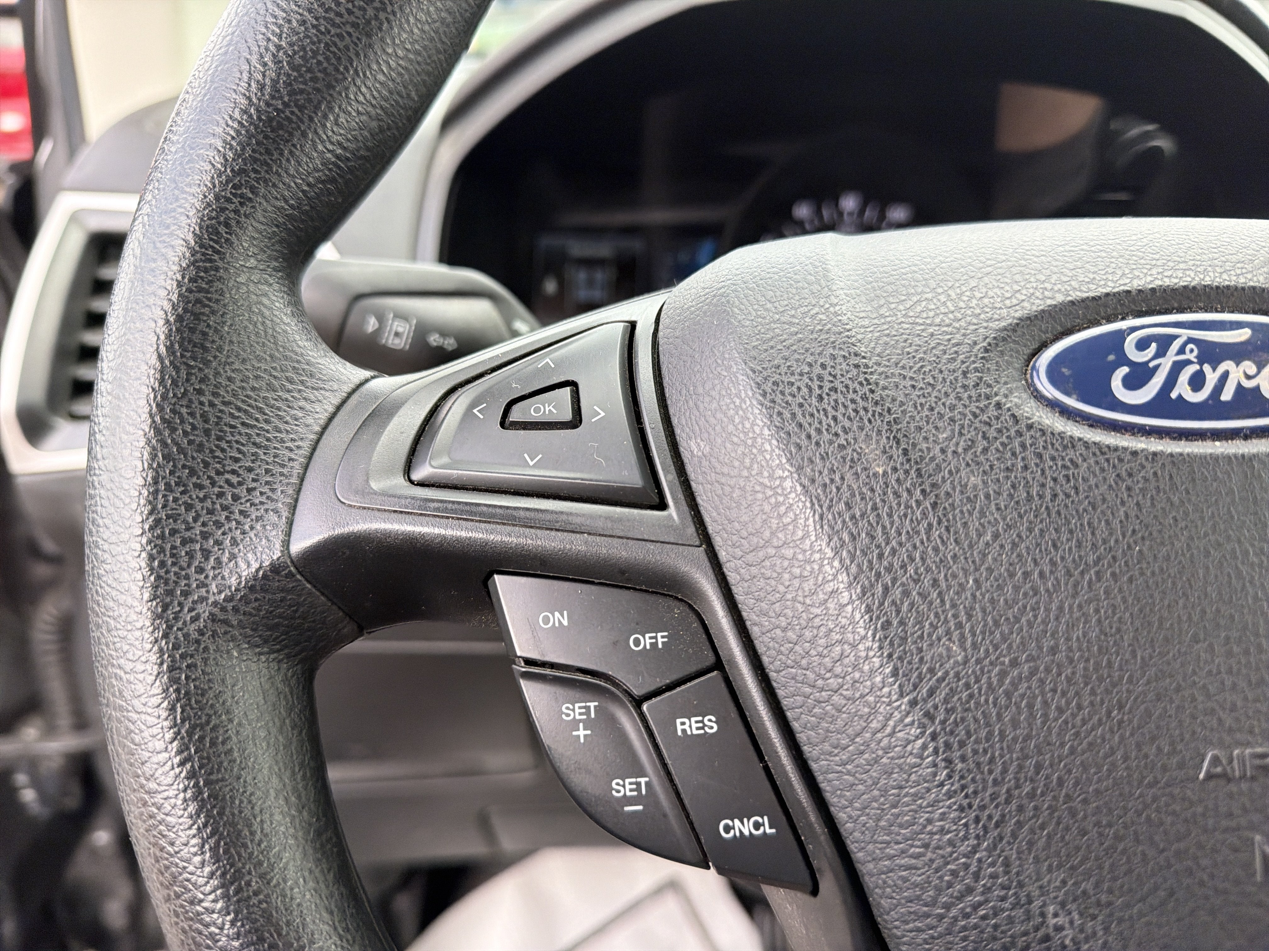 2024 Ford Edge SE