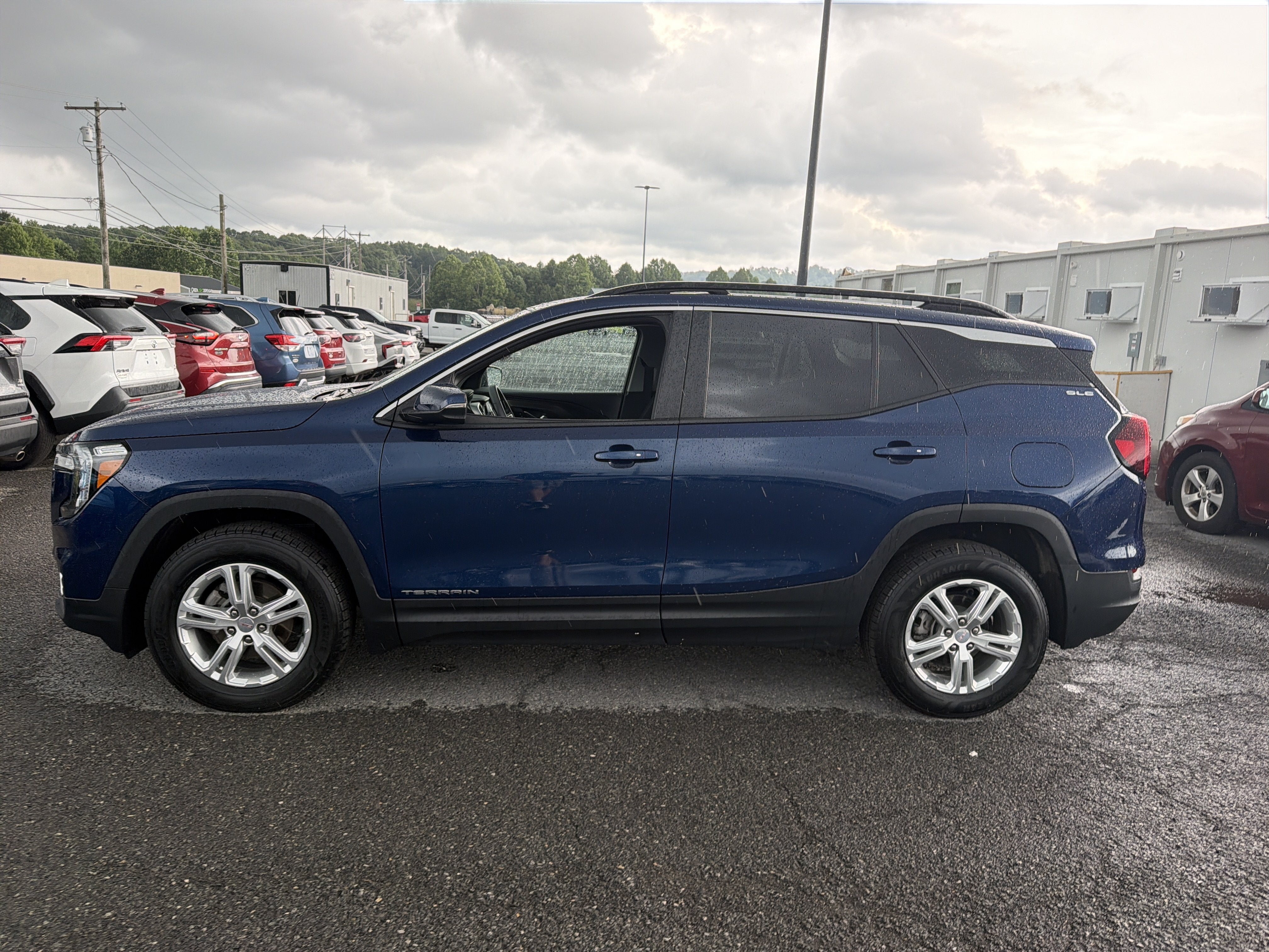 2022 GMC Terrain SLE