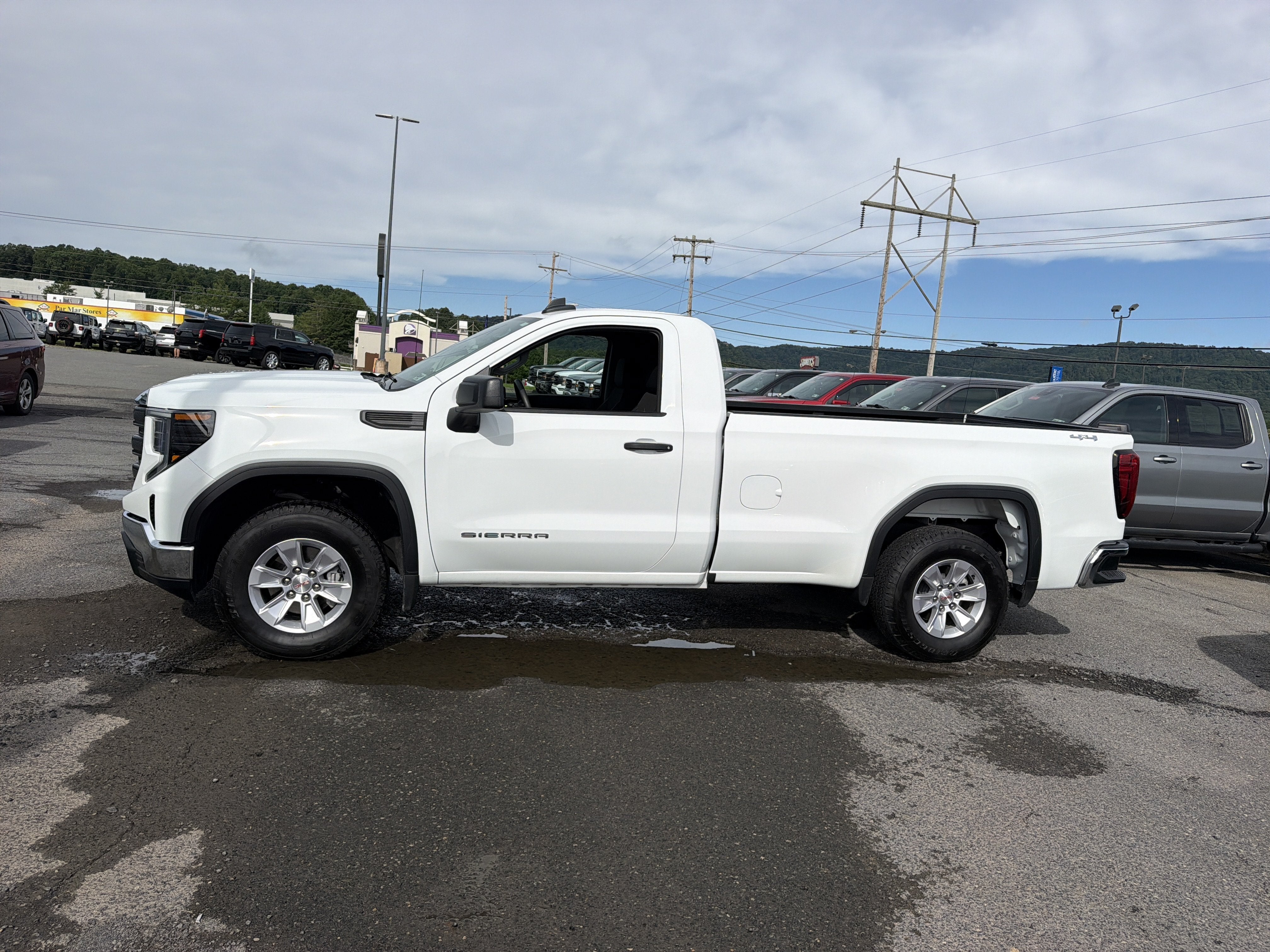 2025 GMC Sierra 1500 Pro