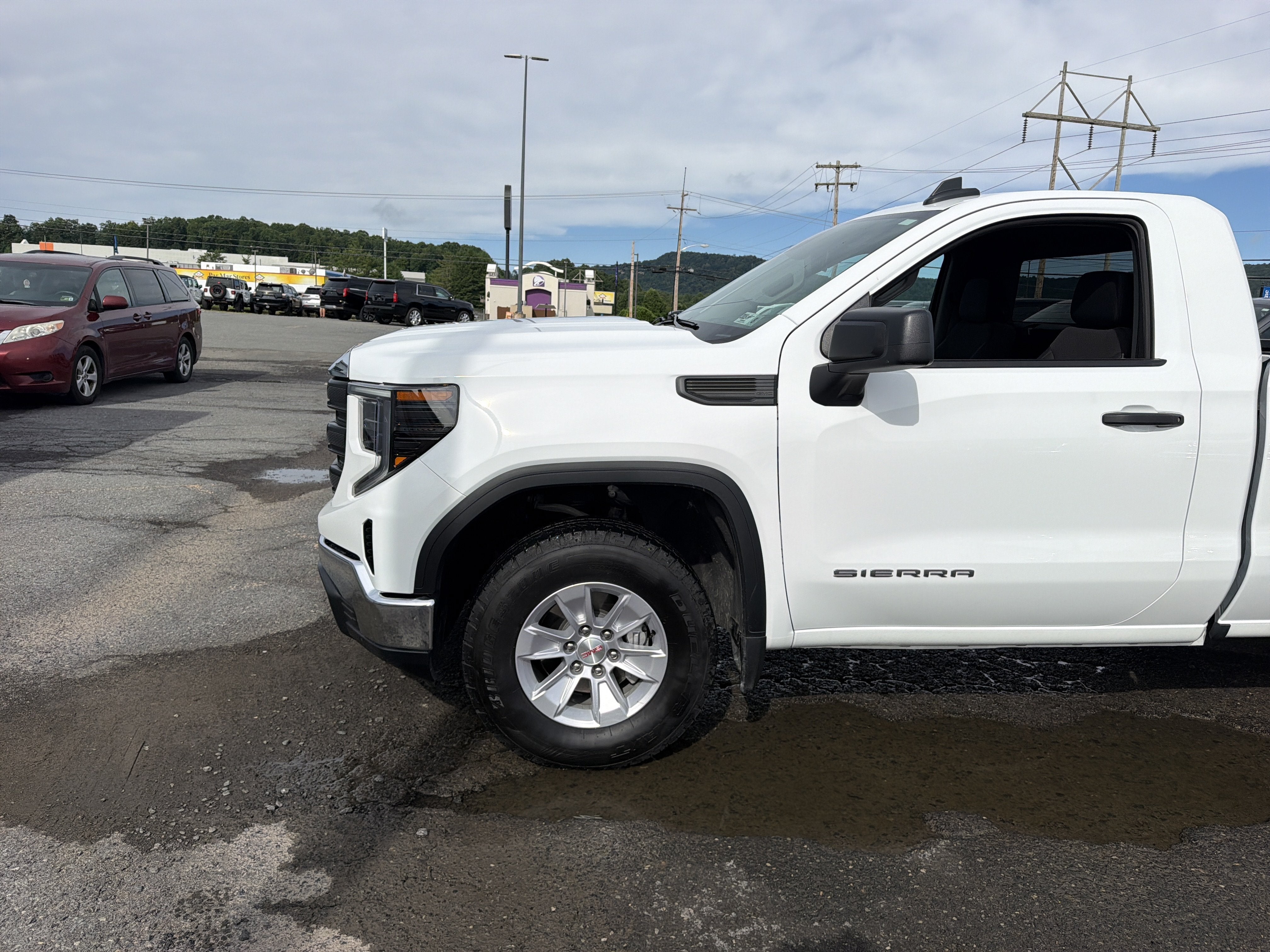 2025 GMC Sierra 1500 Pro