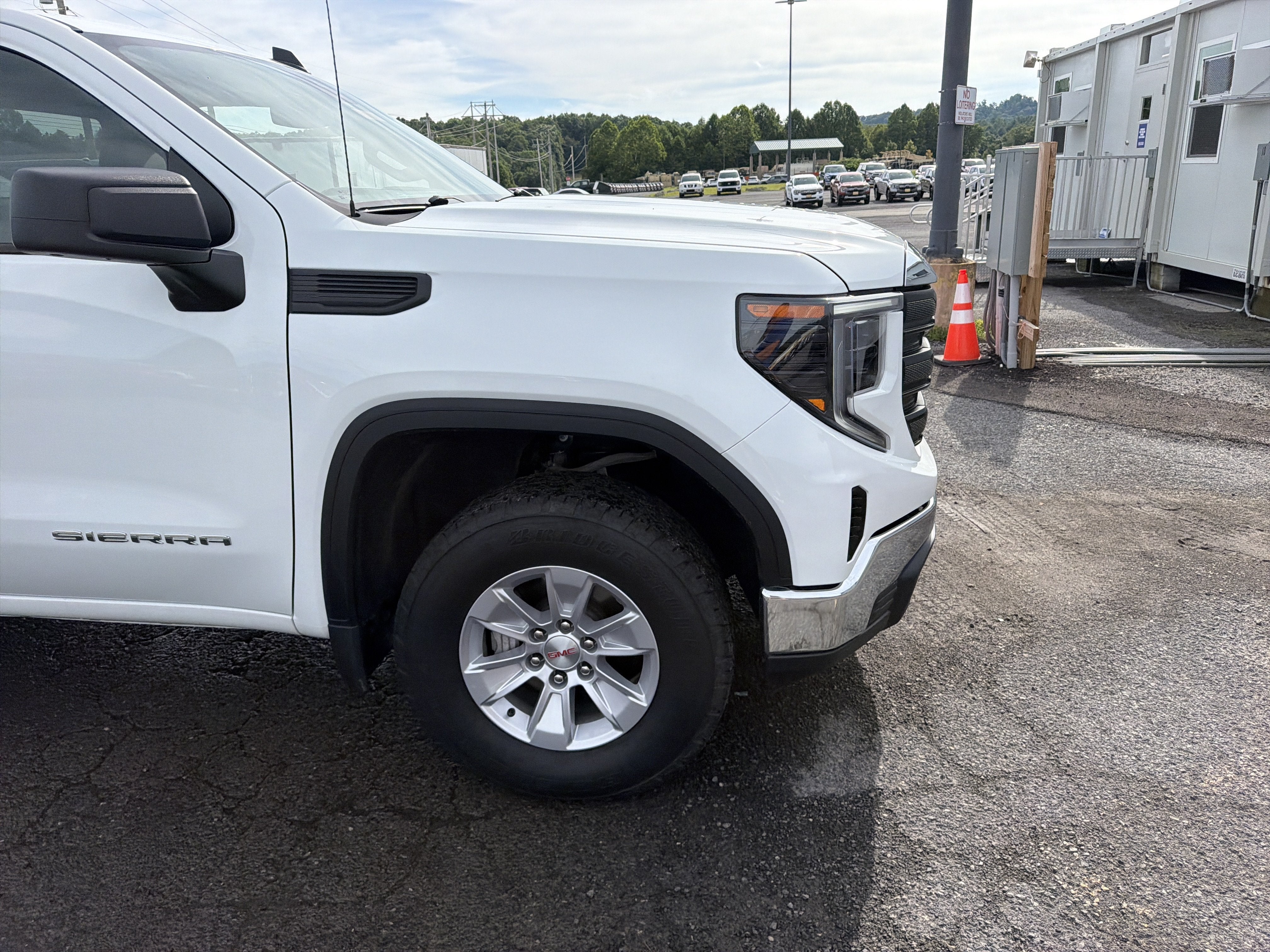 2025 GMC Sierra 1500 Pro