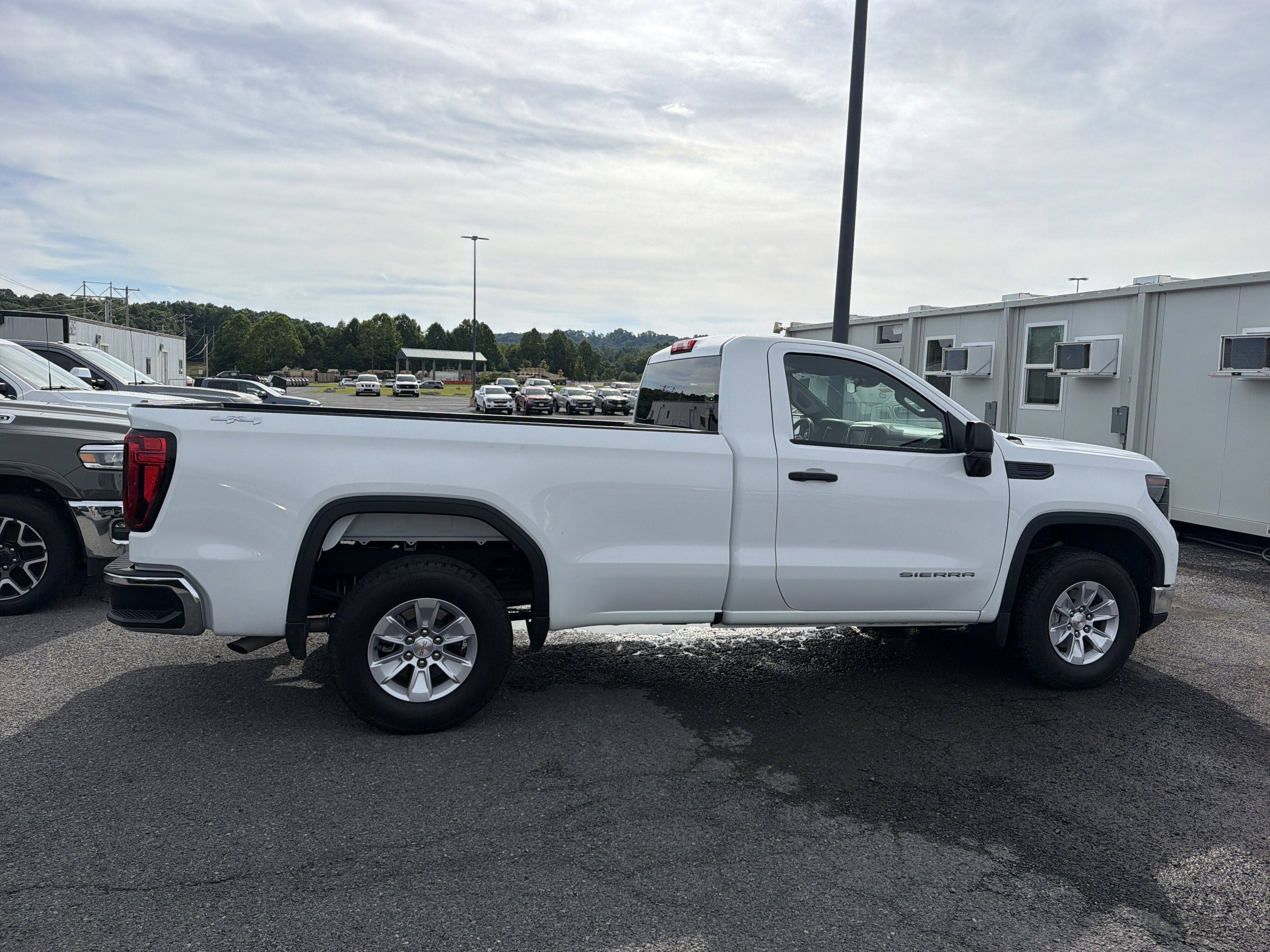2025 GMC Sierra 1500 Pro