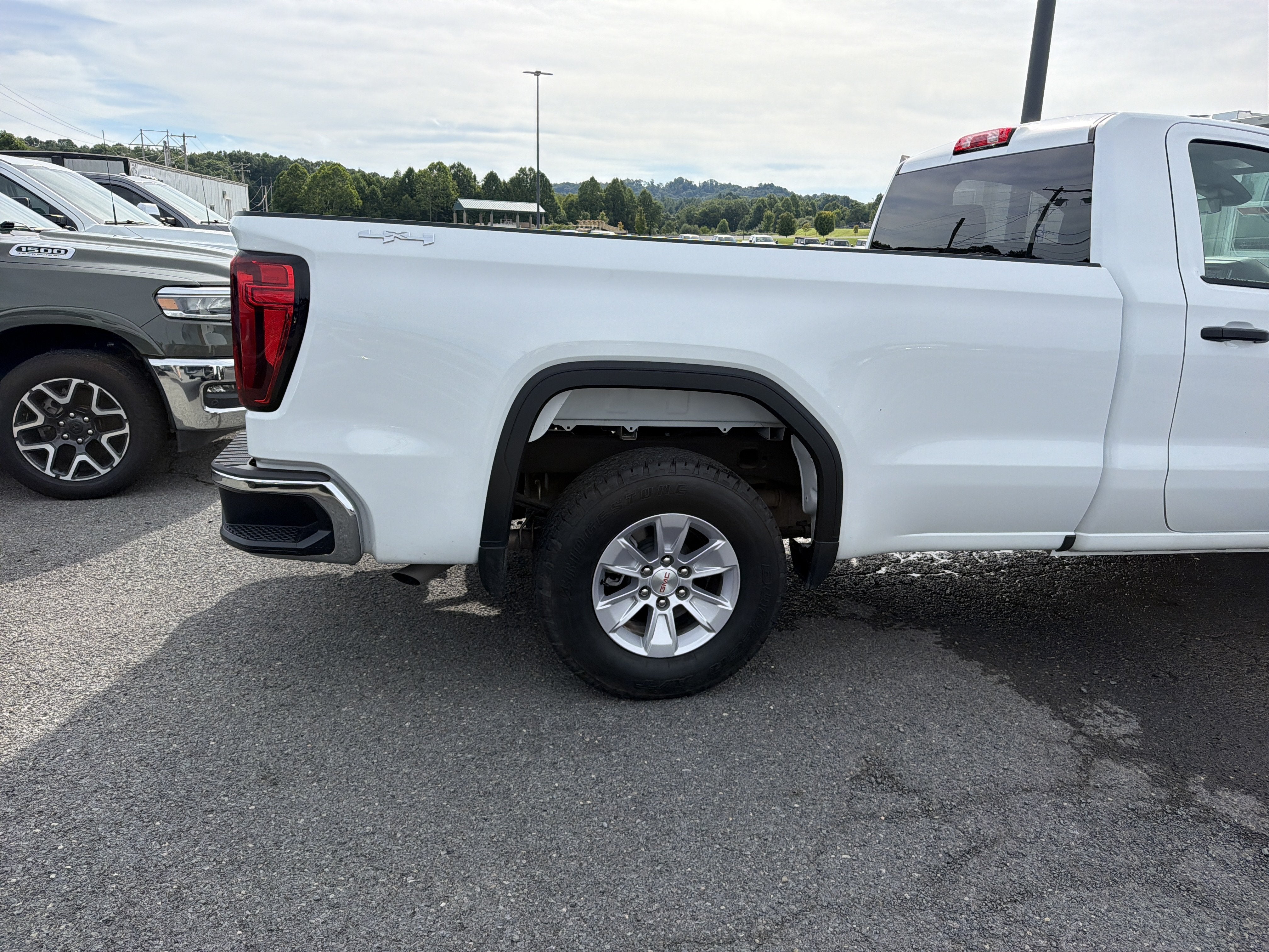 2025 GMC Sierra 1500 Pro