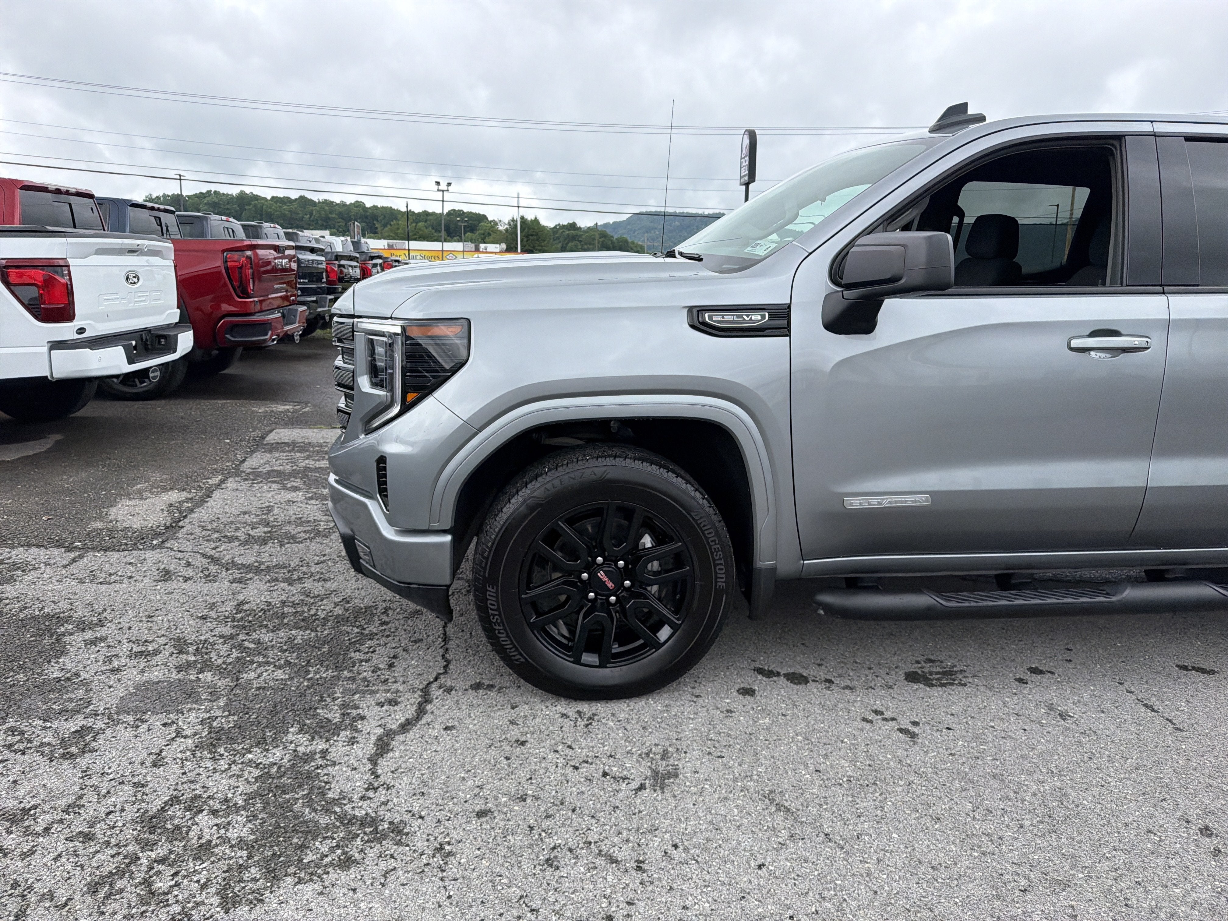 2024 GMC Sierra 1500 Elevation