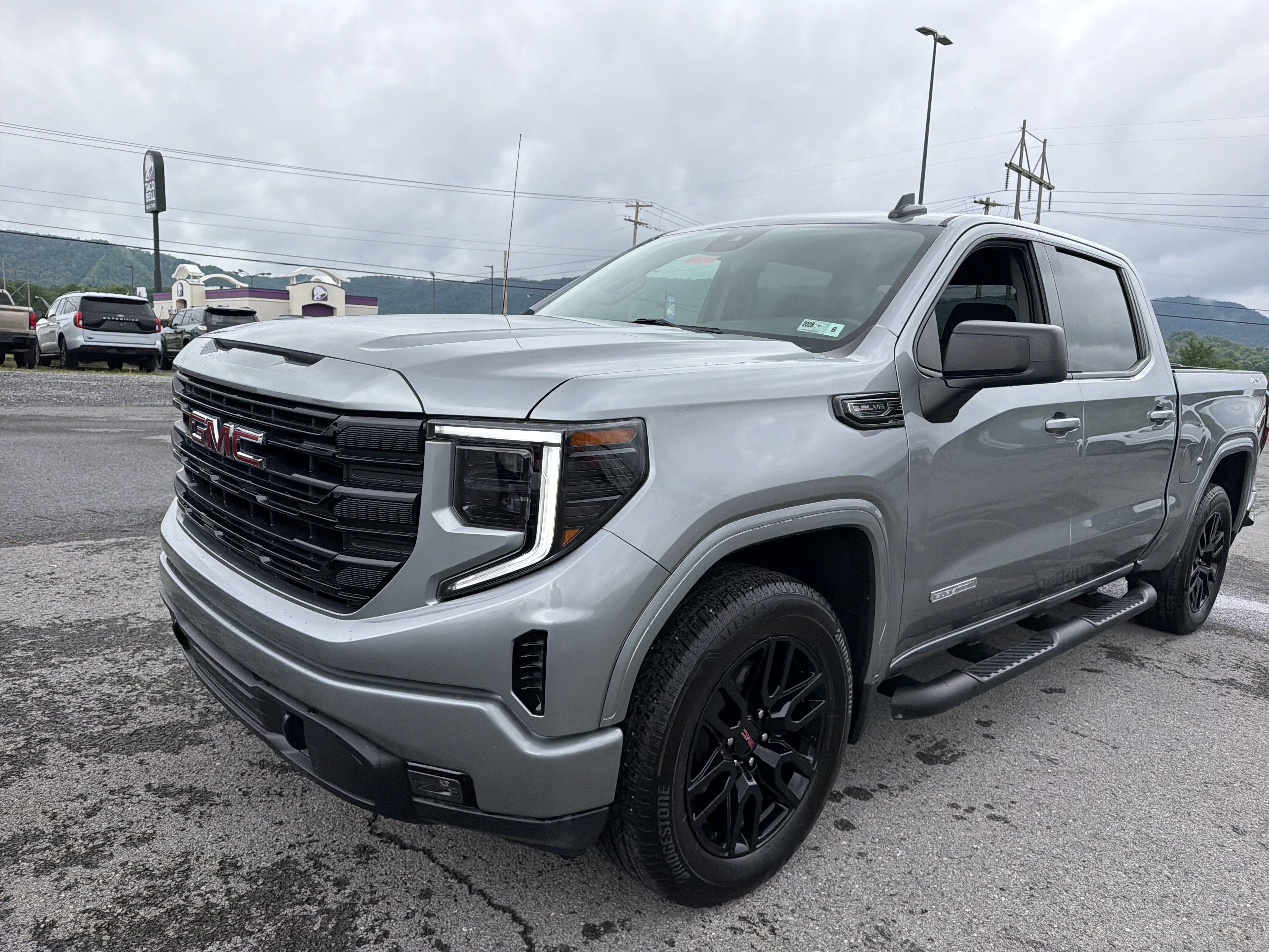 2024 GMC Sierra 1500 Elevation