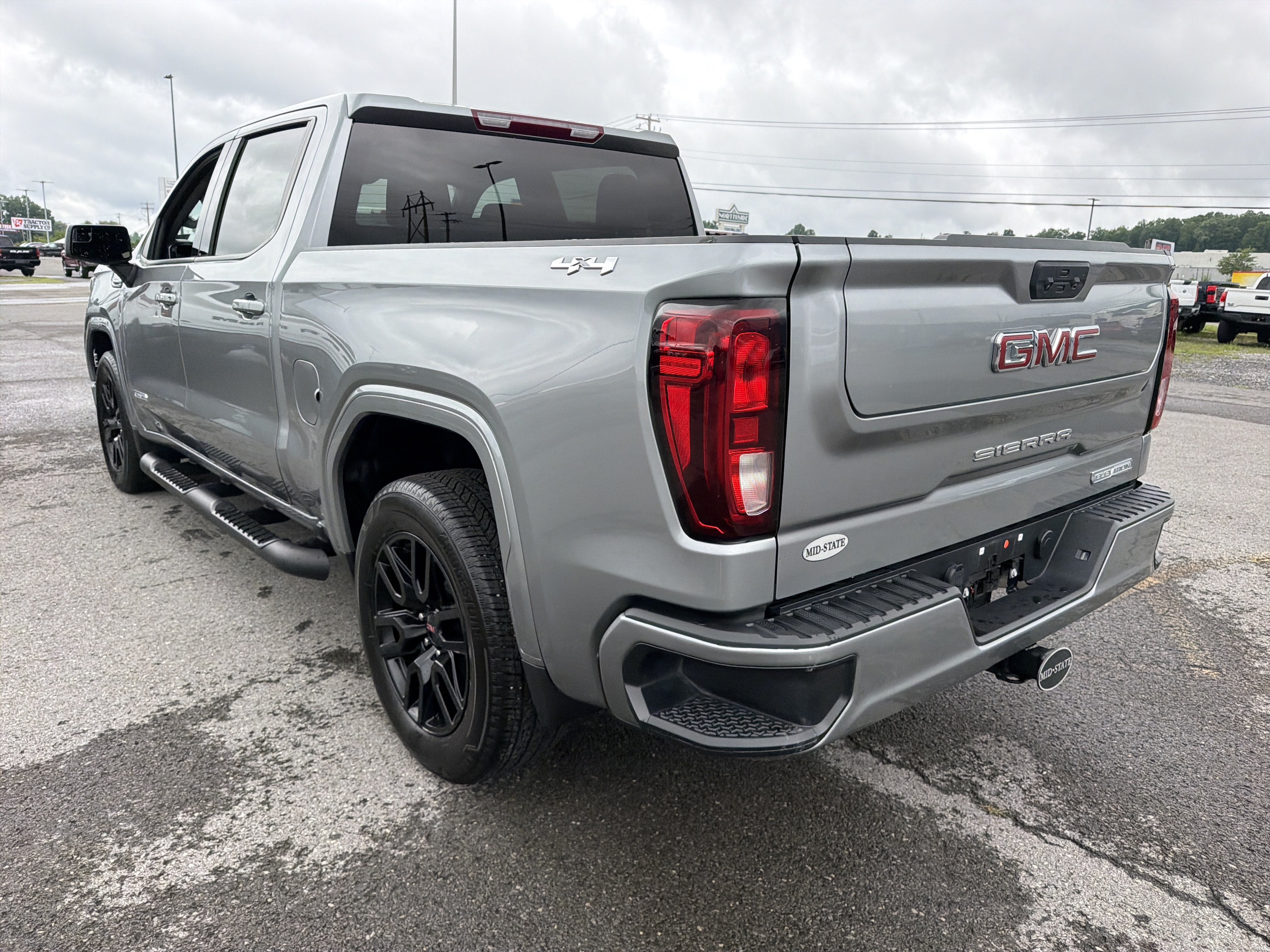 2024 GMC Sierra 1500 Elevation