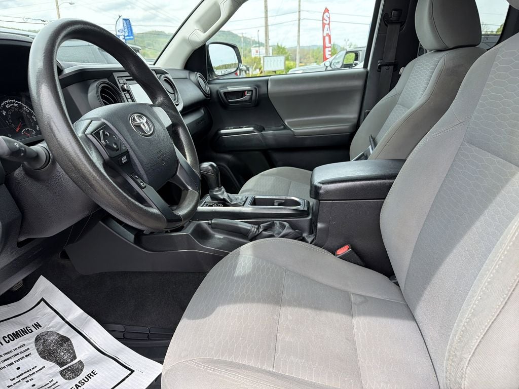 2016 Toyota Tacoma SR