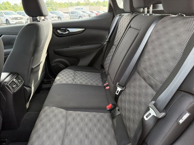 2021 Nissan Rogue Sport SV