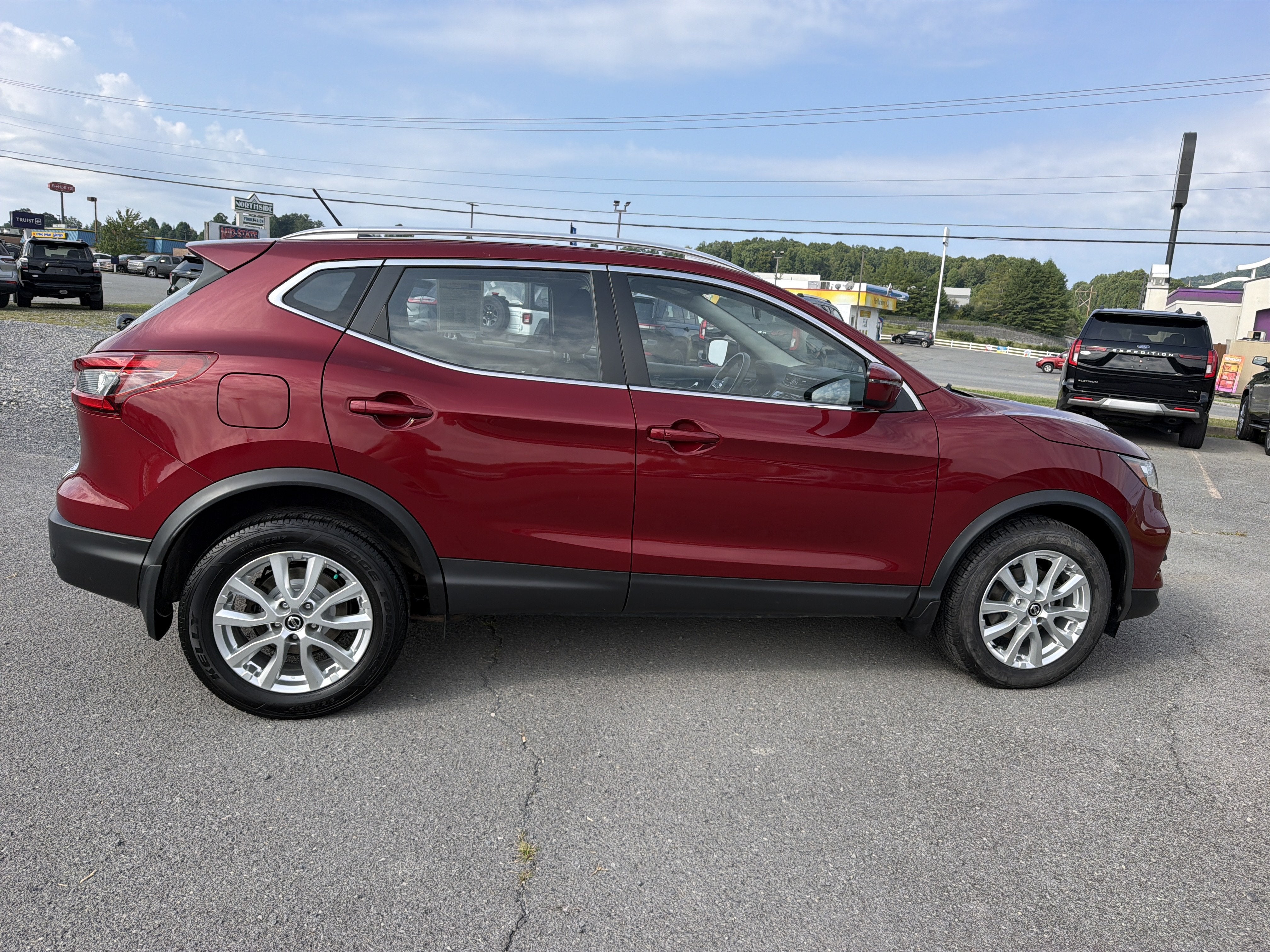 2021 Nissan Rogue Sport SV